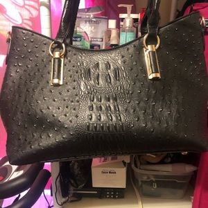 Women’s black handbag large excellent condition